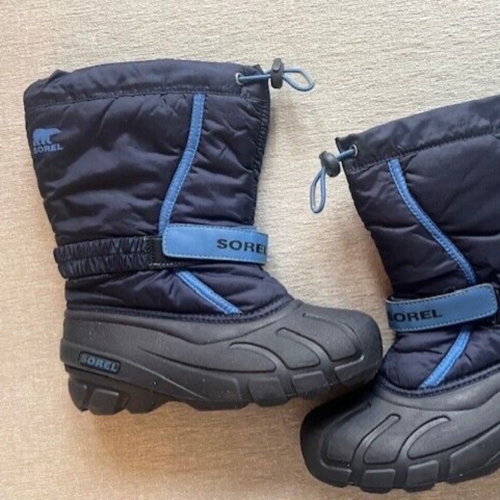 EUC SOREL WATERPROOF SNOW WINTER BOOTS SIZE 4 youth kids boys + Removable lining